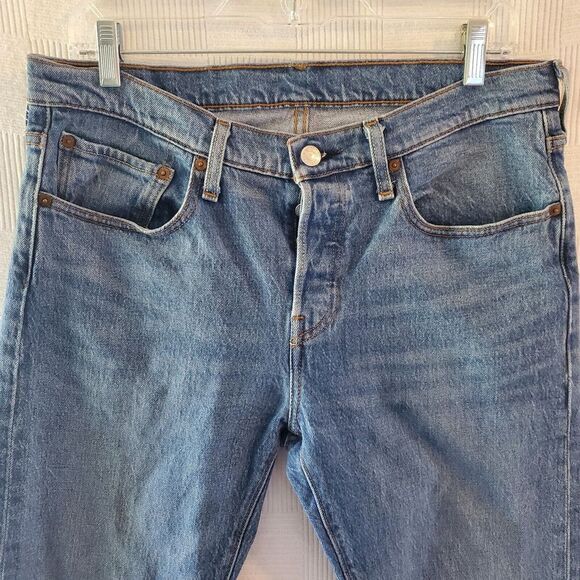 Levis 501 T Jeans Womens 32 Tapered Leg Button Fly 100%‎ Cotton 32x29 - Picture 4 of 10